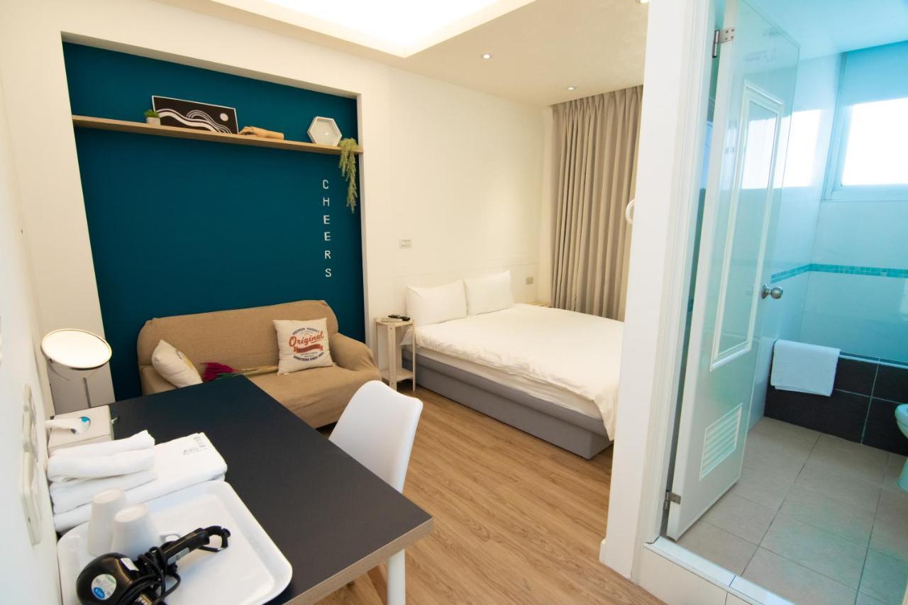 Sleepie Muti-Minsu Center Apartment Kaohsiung Luaran gambar